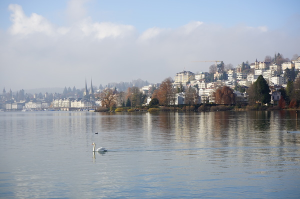 1_lago_lucerna_ao_sol_e_temperaturas_negativasjpg