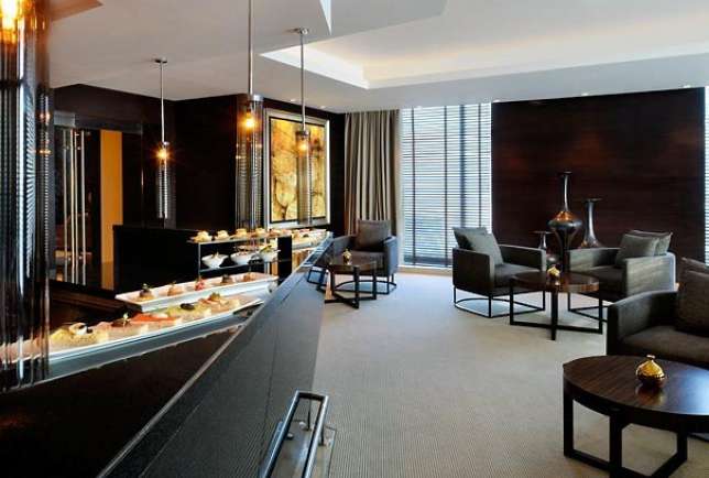 JW Marriott Marquis Dubai  - lounge