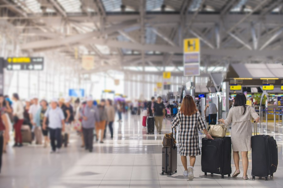 Preços de passagens aéreas foram destaque de queda