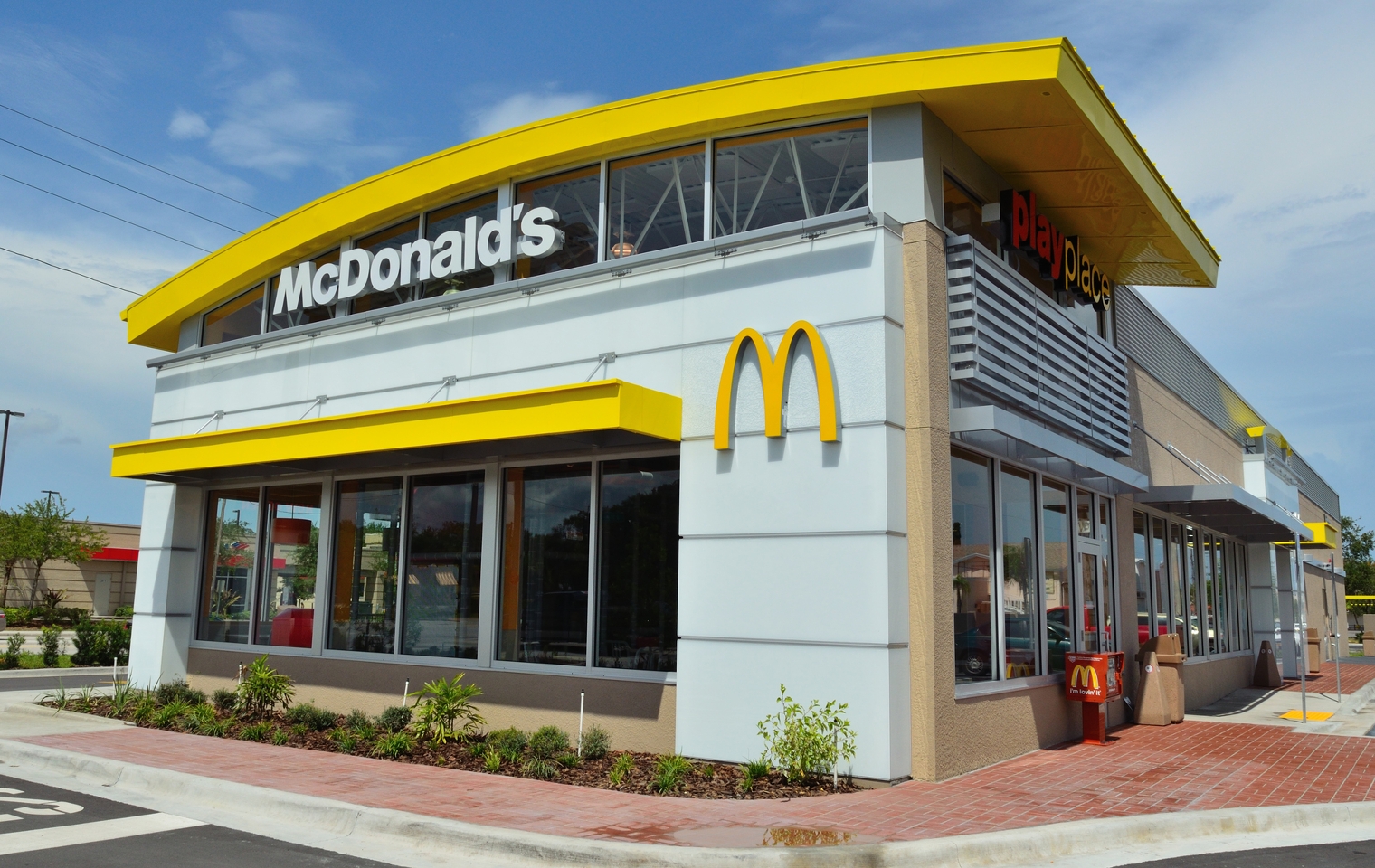 Fachada de restaurante do McDonald's (Divulgação)