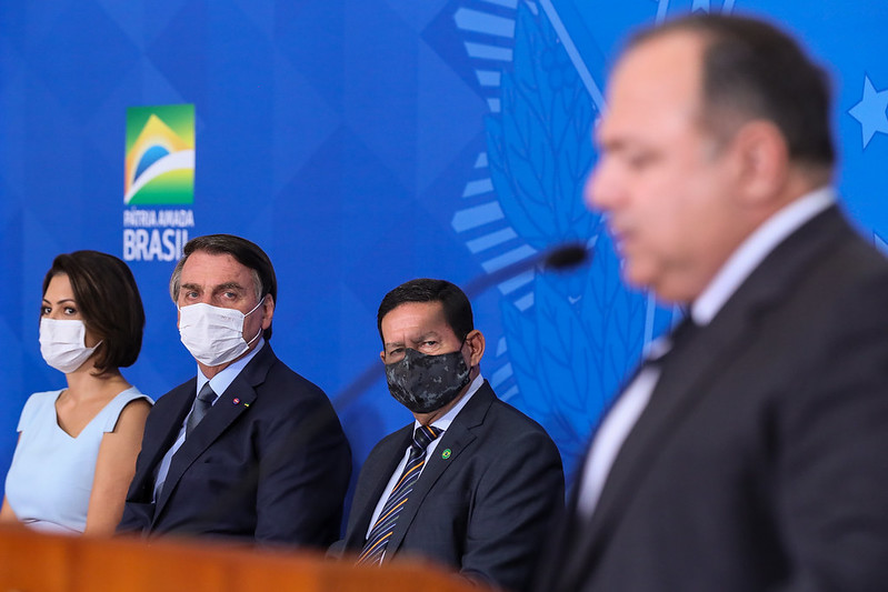 O ex-ministro da Saúde Eduardo Pazuello discursa em cerimônia no Palácio do Planalto (Foto: Isac Nóbrega/PR)