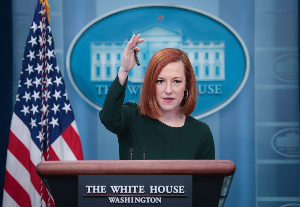 A secretária de imprensa da Casa Branca, Jen Psaki, responde a perguntas de jornalistas de março de 2022 em Washington, DC (Foto de Win McNamee/Getty Images)