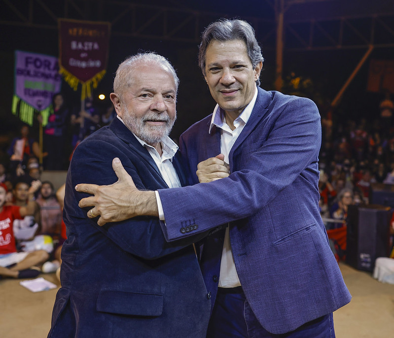 Lula e Fernando Haddad visitam a Unicamp, em Campinas, e conversam com estudantes (Foto: Ricardo Stuckert)