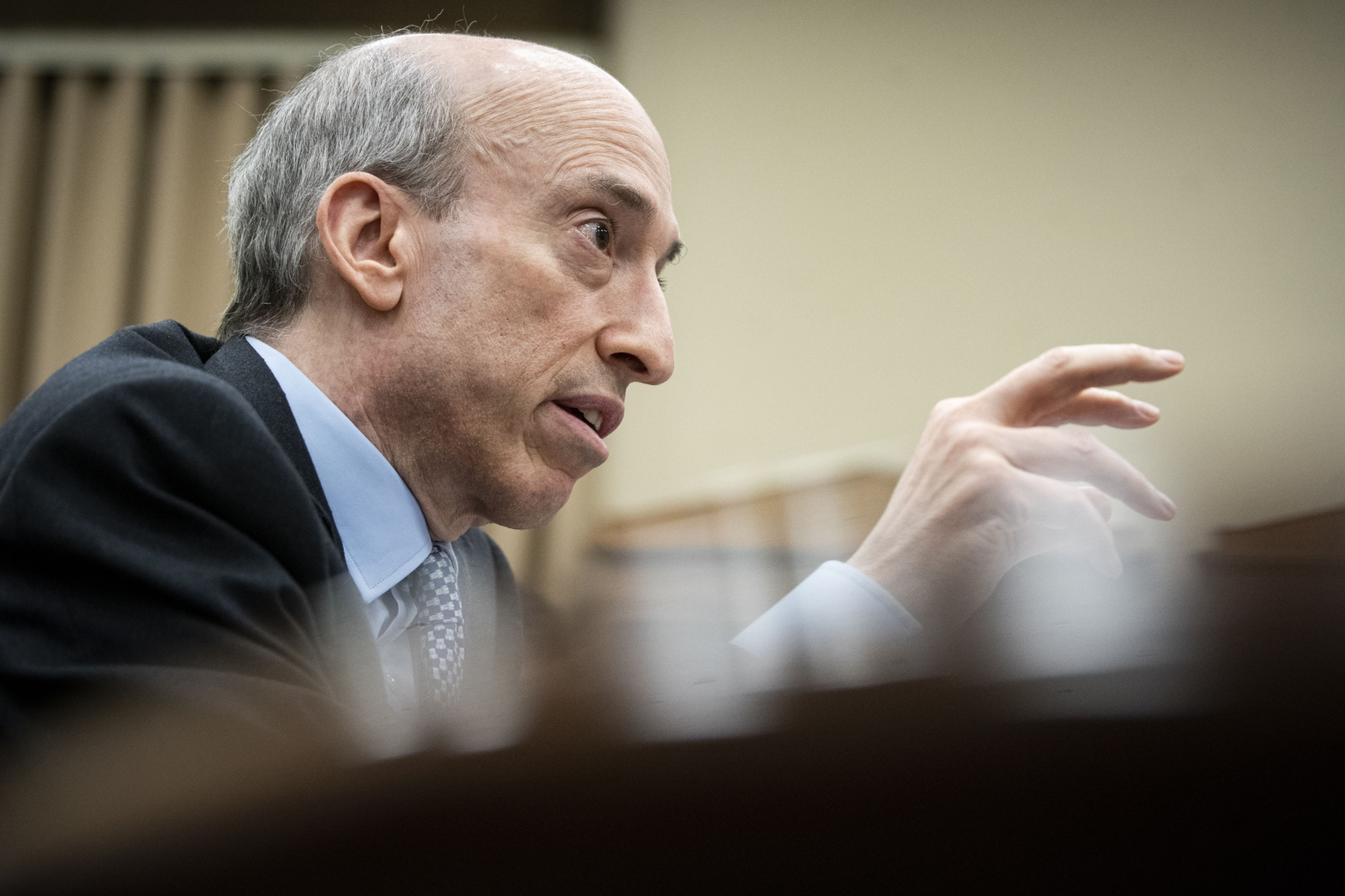 Gary Gensler, presidente da Comissão de Valores Mobiliários dos EUA (SEC), em fala durante audiência em Washington, em maio de 2022 (Bloomberg)